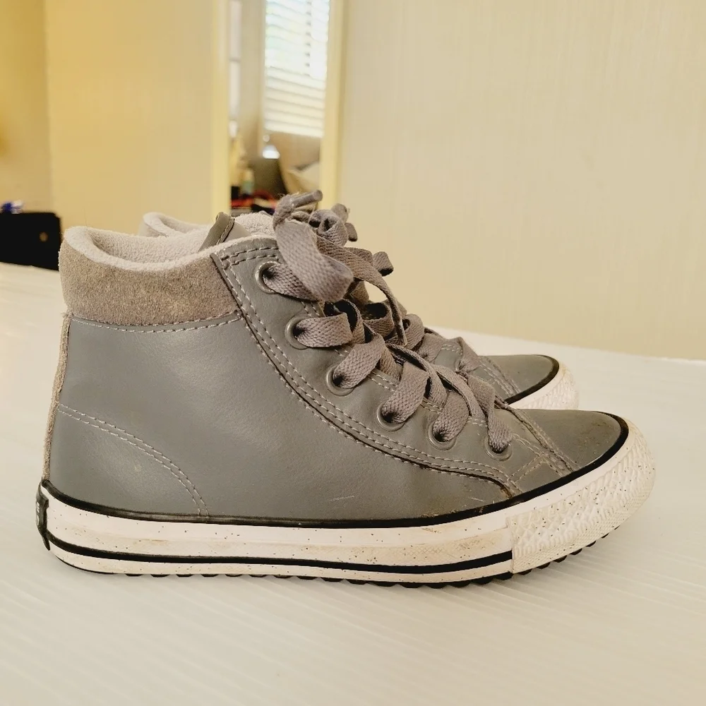 Converse Boys Winter High Top Soft Fur Lined Gray Leather All star Sneakers  2